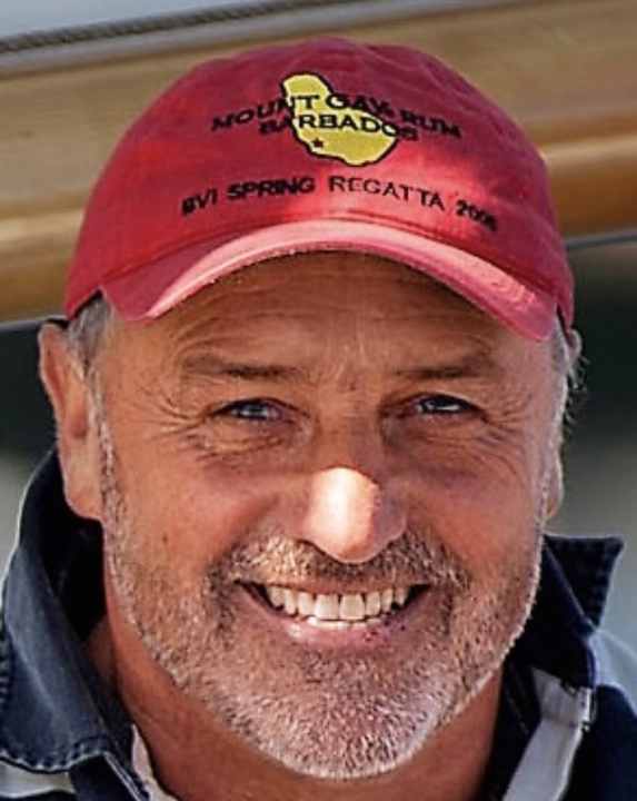 Der gebürtige Tutzinger Jörg Mößnang, 68, begann die Segelei mit dreizehn Jahren auf dem Starnberger See. Seine Segelmacherlehre und der anschließende Meister brachten ihn zu North Sails, heute arbeitet er als Profi-Skipper