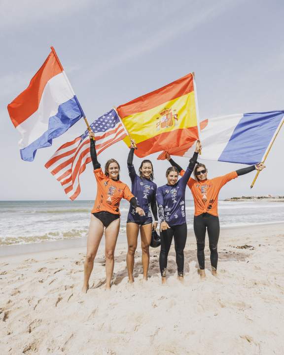 Die Top-4 der Damen beim World Cup Dakhla: Bowien Van der Linden (li.), die neue Weltmeisterin Moona White (2.v.l.), Vize-Weltmeisterin Nia Suardiaz (2.v.r.) und Orane Ceris