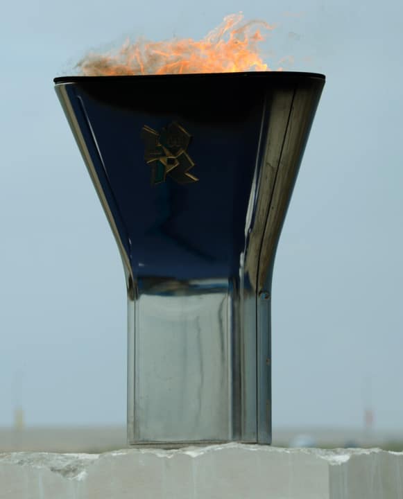   An Feuer mangelte es den deutschen Seglern weder an Land noch auf dem Wasser