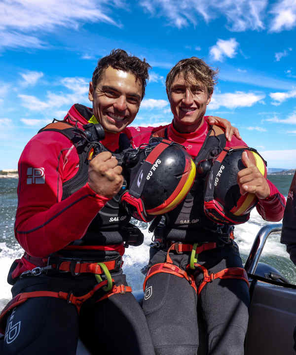   After much anger within the team, they were delighted that Jordi Xammar gave the Spaniards such good results on his debut at the wheel: the new man (left) and wing trimmer Florian Trittel