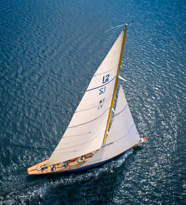 Hidden modernity: The sails are 3Di membranes made of polyester filaments from North