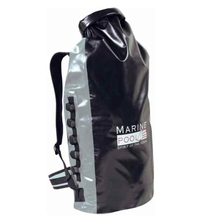   <a href="https://amzn.to/3oyVARJ" target="_blank" rel="noopener noreferrer nofollow">Marinepool Drybag 8</a> *