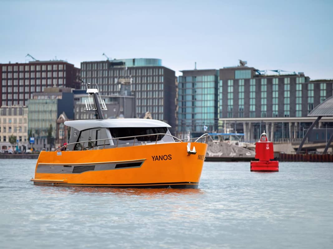 Super Lauwersmeer Discovery 47 OC - Oranje läuft ein
