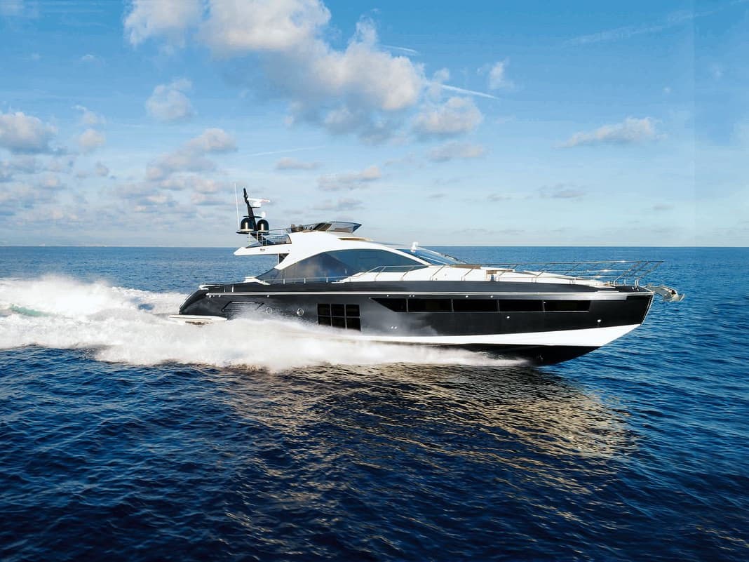 Azimut S7 - Heiße Kohle