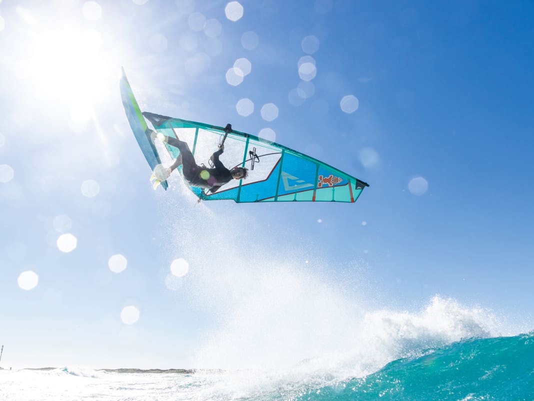 Der Backloop beim Windsurfen - die besten Tipps von Flo Jung