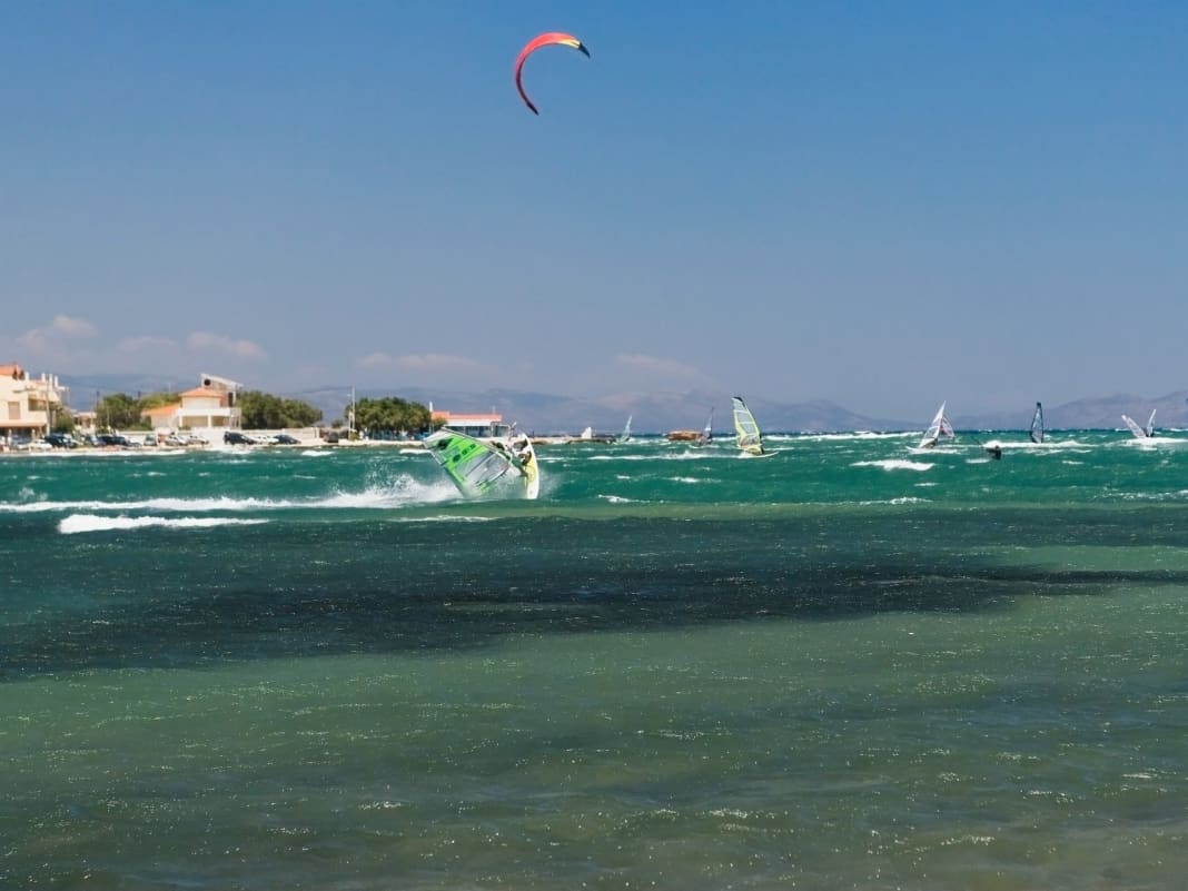 Surfverbot in Griechenland ab Windstärke 6 – Update