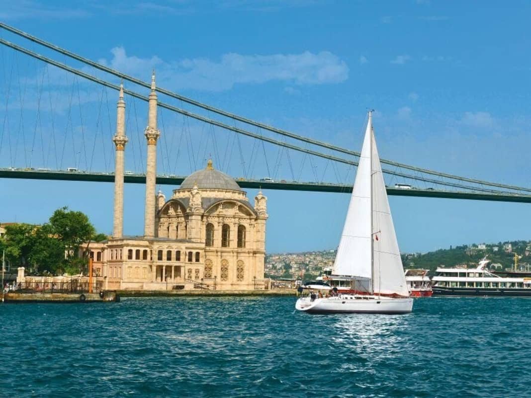Auf eigenem Kiel nach Istanbul