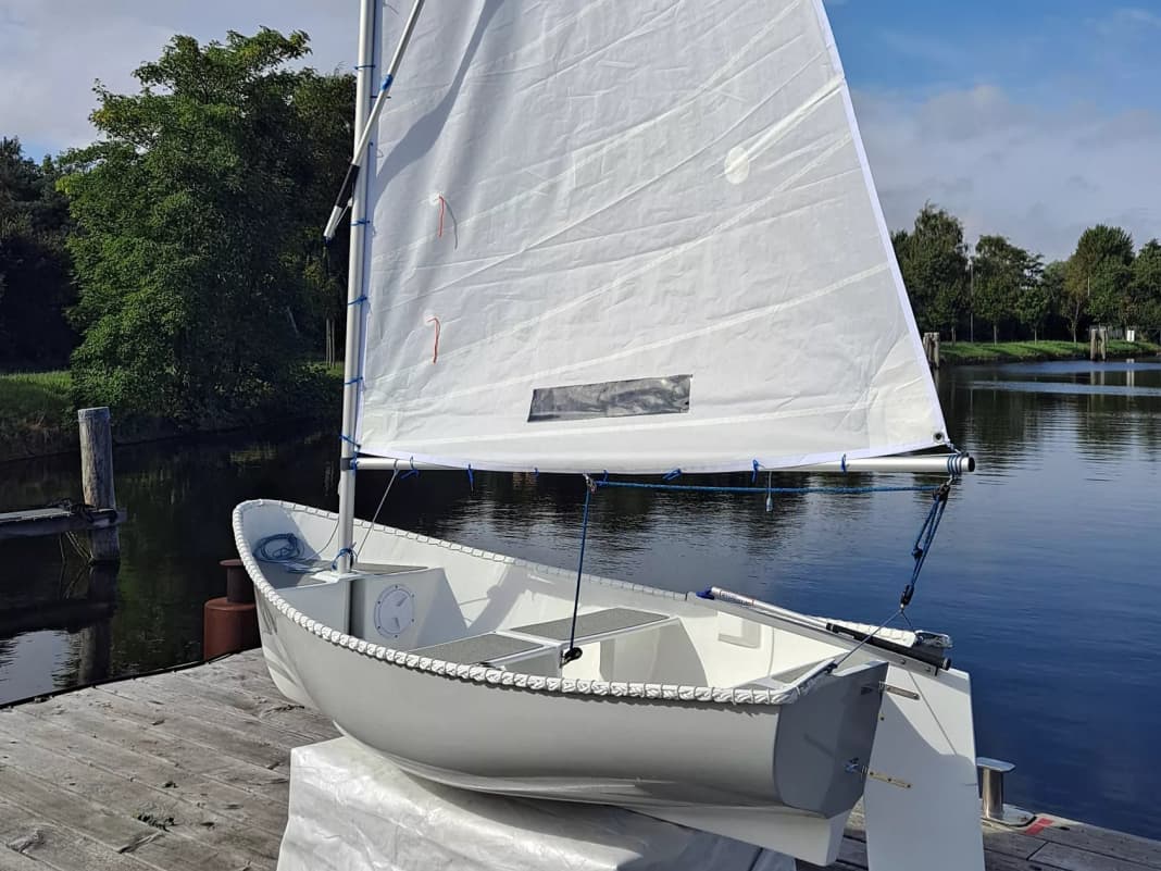 Kleiner Klassiker Tide 8 – zum Rudern, Motoren oder mit Opti-Rigg