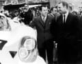 Ferdinand Piëch (rechts) zusammen mit Gerhard Mitter bei der Präsentation des Porsche 917 auf der Automesse in Genf 1969.
