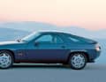 Ab 1983 wird ABS als Sonderwunsch, ab 1986 dann serienmäßig im Porsche 928 S angeboten.