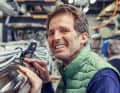 Keeps everything in view and under control: Hans Stützle, master boat builder and head of the Winkler boatyard in Bremen