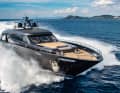 Waterjet power: three 1397-kilowatt MANs supply two jets plus booster. Cavalli demanded 40 knots from "Freedom", while seatrials achieved 46 knots. With the equipment, the 28 metres can reach 42 knots