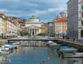 Alternating city flair and green idyll