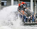 Jetski-Show der Superlative: Freestyle-Champion Niels Willems gibt ein Comeback auf dem Messe-See