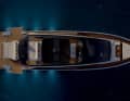 Das vierte Modell aus der markanten Sport Utility Yacht-Linie  bietet eine 33 Quadratmeter große Flybridge und eine großes Cockpit.