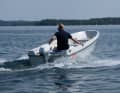 Outboard motor test: the Tohatsu MFS 6