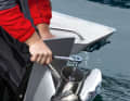 No special tools are required to change the propeller. A ratchet box is usually sufficient