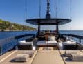 Flybridge mit Sitzecke