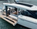 Plenty of space: the folding hull walls extend the deck on both sides by almost four metres in length and 1.50 metres in width