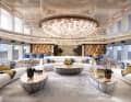 Masterpiece: The owner's lounge of "Lady Jorgia" is an eye-catcher. The chandelier is surrounded by mother-of-pearl lacquer, the stone profiles on the ceiling light up thanks to LEDs
