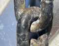 Wearing part: The area where the chain links touch is subject to the greatest stress. The chain should be replaced when the material thins at these points. There is no need for action on the chain shown here