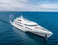 ... „White Rabbit“. Der Trimaran von Echo Yachts fährt dieselelektrisch und erreicht 19 Knoten