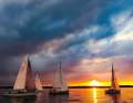 Sunset, but also grey clouds: what conclusions can be drawn for the next day? AI ignores such observations and relies purely on data and probabilities