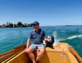 A "dual drive" takes you around the island.
