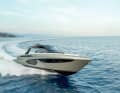 Even at full throttle of almost 34 knots, the FIM cuts a fine figure. However, the turning circle is slightly larger.