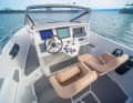 The comfortable individual seats for the helmsman and co-driver are also available in a sprung version.
