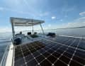 In practice, the solar generator produces around 2 kWh and must not be walked on.