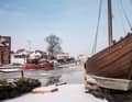 The picturesque harbour of Freiburg on the Lower Elbe is home to the Hatecke boatyard. Here, the fifth generation
fifth generation is working on everything that floats. One of the shipyard's specialities is traditional wooden boat building. Many of the Helgoländer Börteboote were built here, as well as numerous classic yachts.
classic yachts.