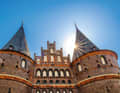 Das Museum im Holstentor präsentiert die rasante Entwicklung der Stadt.