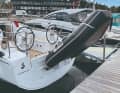 The Flex universal model is fitted to the transom using straps and is suitable for boats without an external swimming platform.