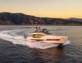 Impressively fast: depending on the propulsion package chosen, the Ferretti 800 can reach speeds of up to 31 knots.