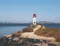 The small Phare des Onglous lighthouse marks the end of the Canal du Midi at its mouth where it flows into the Étang des Thau. After days spent between narrow banks, a vast expanse of water suddenly opens up before you here.