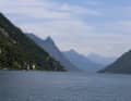 Gerahmt von hohen Bergen und vielfach verzweigt, ist der Luganersee ein abwechslungreiches Revier mit unterschiedlichen Bedingungen und immer neuen Blickwinkeln.