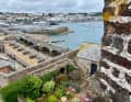 Vista di Saint Peter Port da Castle Cornet.