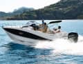 Quicksilver Activ 755 Sundeck (PL): 7.23 m long, 2.55 m wide, displacement (o.m.) 1468 kg. With 1x 250 hp outboard: from € 68,450