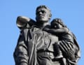 Berlins Südosten: Sowjetisches Ehrenmal im Treptower Park