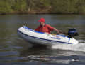 We tested the 2.5 hp outboards on a 2.30 m long inflatable boat from Lodestar.