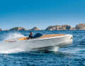Frauscher 858 Fantom: Driving