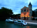 Mit dem Charterboot unterwegs auf dem Canal du Midi.