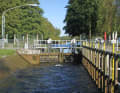 Templin waters: Kannenburg lock with sloping chamber walls