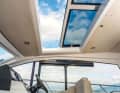 Sealine C330: praktisches Sonnedach