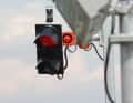 Traffic light signal and text display with instructions (right).
