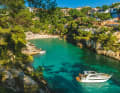 Die Cala Pi ist eine der schönsten Ankerbuchten auf Mallorca. Da sie sehr klein ist, gibt es nur wenige Ankerplätze.