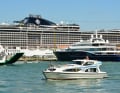 Stone splendour, tranquil nature: on a charter boat in the Venice lagoon