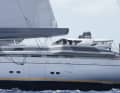 Lo sloop più grande del mondo, "M5", con una lunghezza di 78 metri, ha navigato con la benna e ha impressionato per le sue enormi dimensioni. La randa di 1557 metri quadrati è composta da tre sezioni.