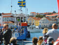 Marstrand: Zwei Personenfähren pendeln zwischen den Stadthälften